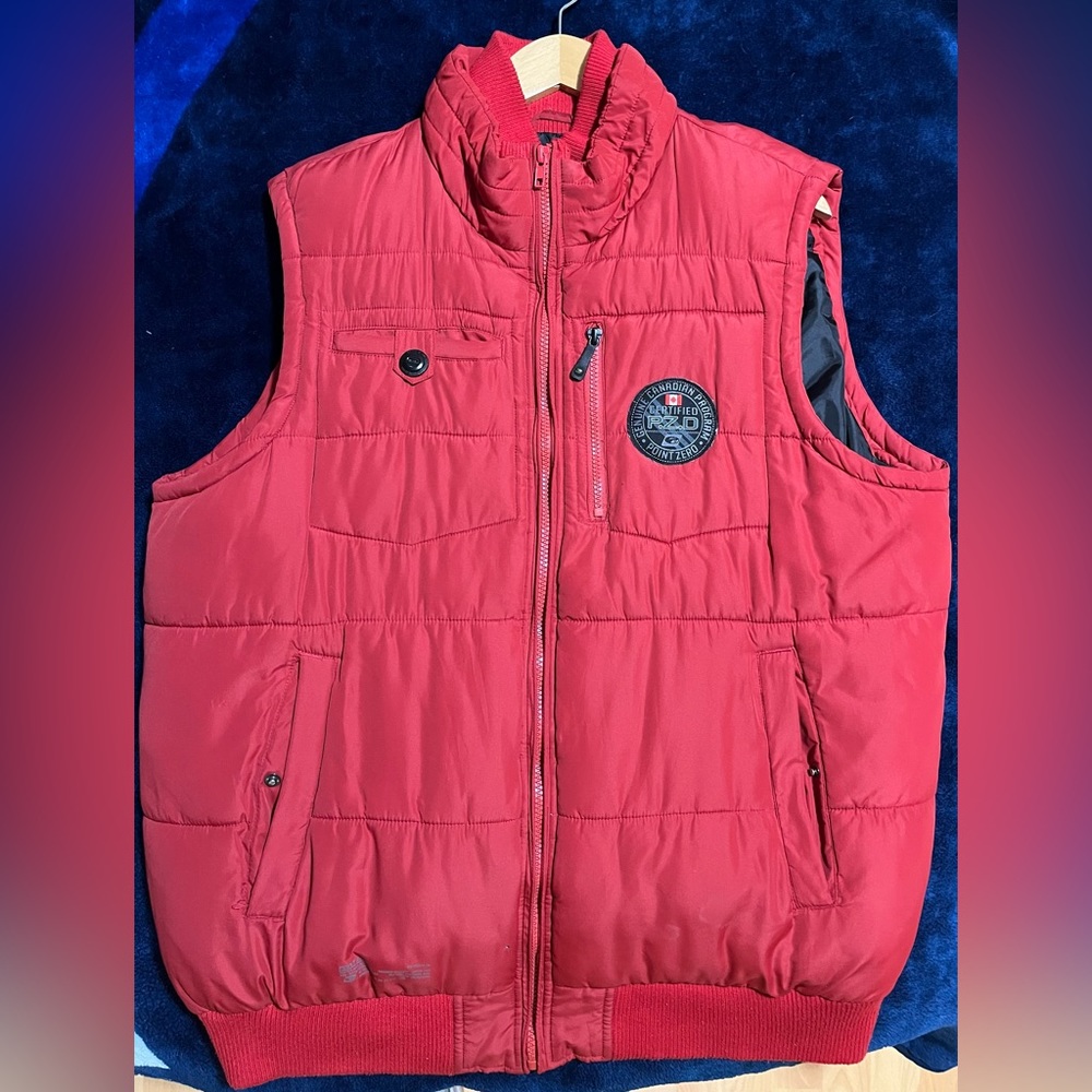 Mens Vest, size Large. Great condition.